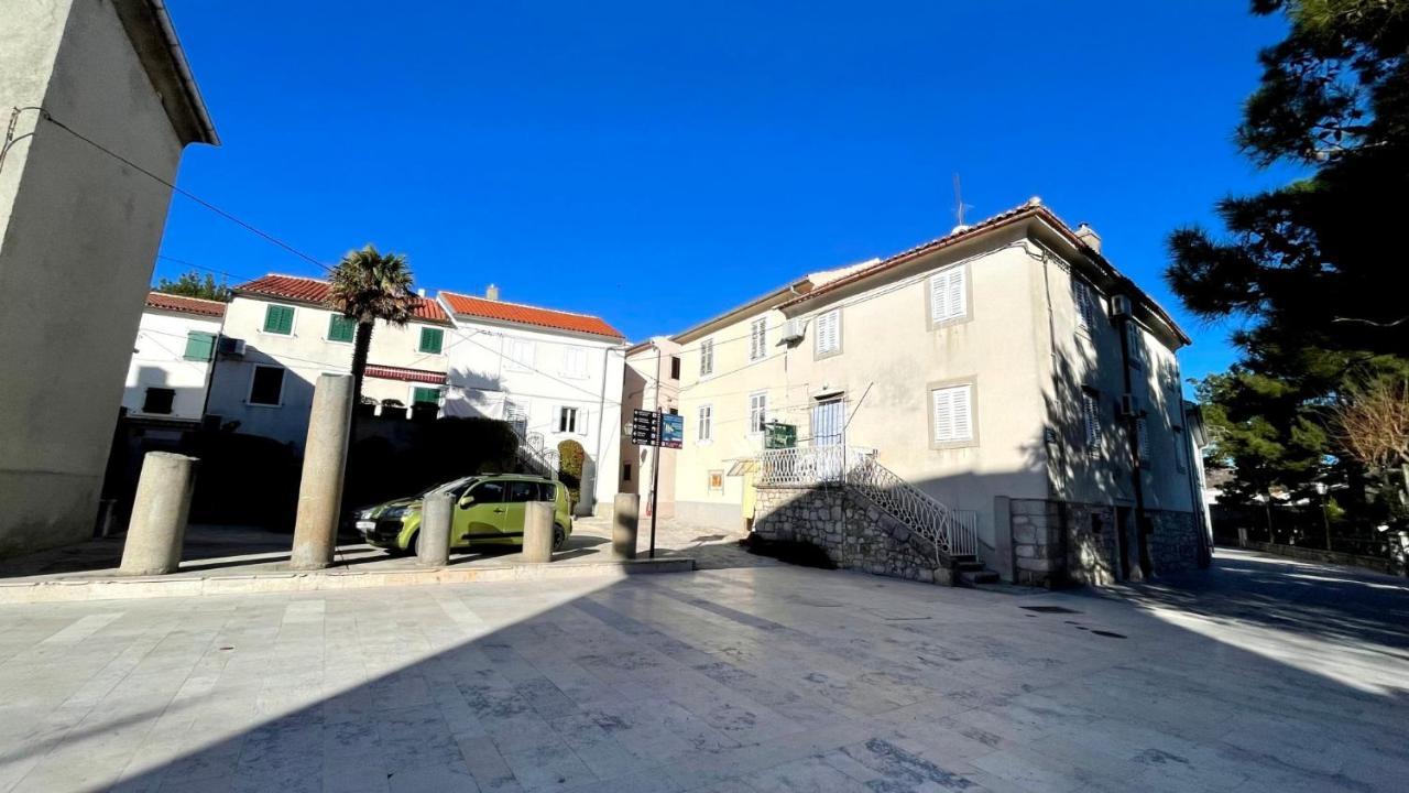 Casa Di Nives Apartment Krk Town Luaran gambar