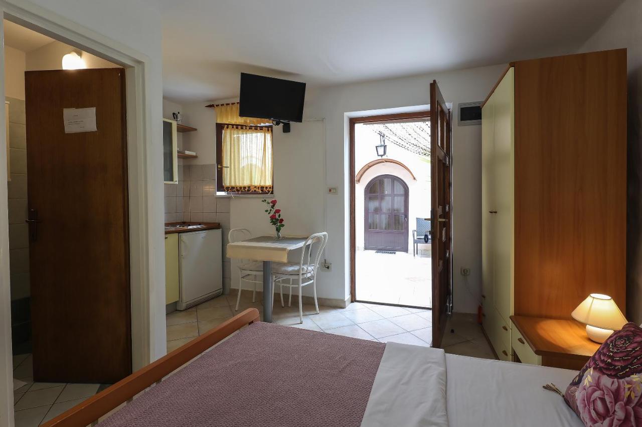Casa Di Nives Apartment Krk Town Luaran gambar